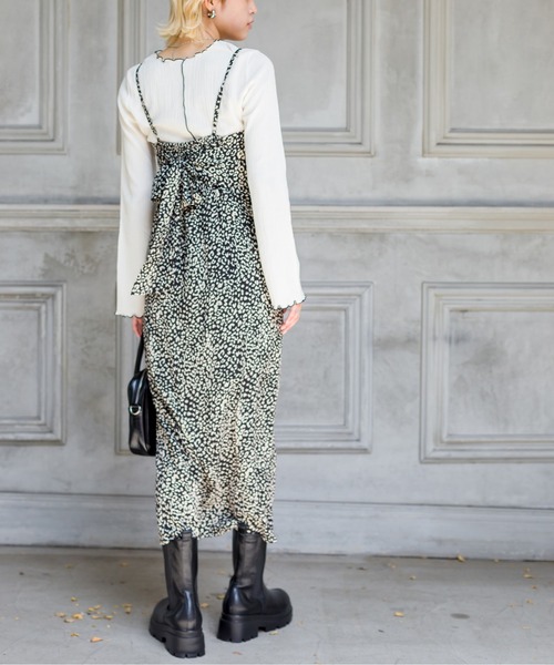 SpRay(スプレイ)の「バックリボンキャミワンピース(ワンピース・レディース・ブラック/ブラック系その他/ベージュ系その他・FREE)」の11枚目の写真