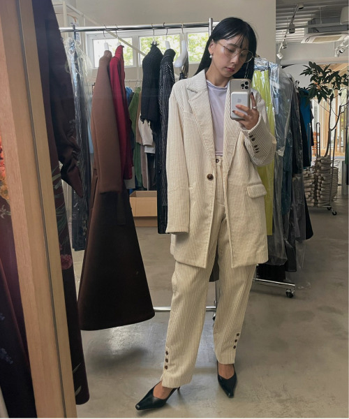 Ameri(アメリ)の「BASIC COMPACT CUT TOPS(Tシャツ/カットソー・レディース・ボルドー/ラベンダー/スミクロ・FREE)」の10枚目の写真