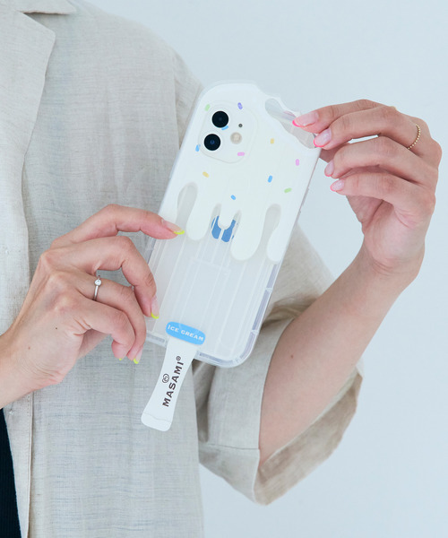macaroni edge（マカロニエッジ）の「〈macaroni edge/マカロニエッジ〉アイスキャンディー棒 iPhoneケース (iphone11/12/12pro/13/13pro)（スマホケース/カバー・レディース・ホワイト/ブラウン・iPhone 11/iPhone 12 Pro/iPhone 13 Pro/iPhone 13/iPhone 12）」の3枚目の写真