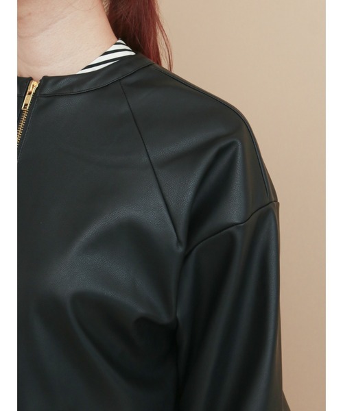 Te chichi（テチチ）の「フェイクレザーノーカラーブルゾン（ブルゾン・レディース・ブラック/グレー・ﾌﾘ-）」の14枚目の写真