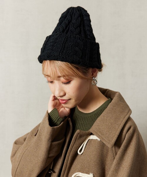 FREAK'S STORE(フリークスストア)の「【WEB限定】ケーブルニット帽子(ニットキャップ/ビーニー・レディース・ブラック/マスタード/ベージュ・ONE SIZE)」の2枚目の写真