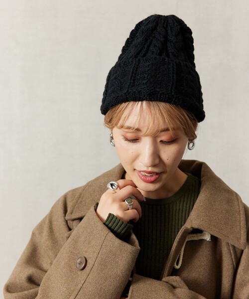 FREAK'S STORE(フリークスストア)の「【WEB限定】ケーブルニット帽子(ニットキャップ/ビーニー・レディース・ブラック/マスタード/ベージュ・ONE SIZE)」の6枚目の写真