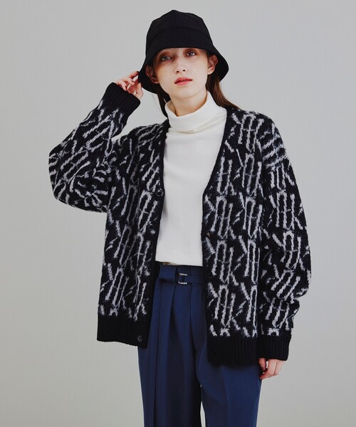 tk.TAKEO KIKUCHI（ティーケータケオキクチ）の「◆シャギーカラーニット アソートカーディガン（カーディガン/ボレロ・レディース・ブラック/イエロー/ブルー/グリーン/ホワイト系3/ブラック系3/ブラック系4/ダークブラウン系3/ダークブラウン系4/ブラウン系1/サックスブルー系1/パープル系/パープル系2/レッド系1・66）」の4枚目の写真