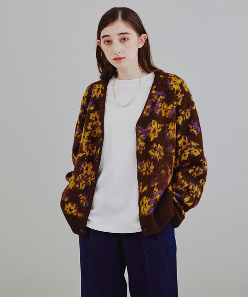 tk.TAKEO KIKUCHI（ティーケータケオキクチ）の「◆シャギーカラーニット アソートカーディガン（カーディガン/ボレロ・レディース・ブラック/イエロー/ブルー/グリーン/ホワイト系3/ブラック系3/ブラック系4/ダークブラウン系3/ダークブラウン系4/ブラウン系1/サックスブルー系1/パープル系/パープル系2/レッド系1・66）」の5枚目の写真