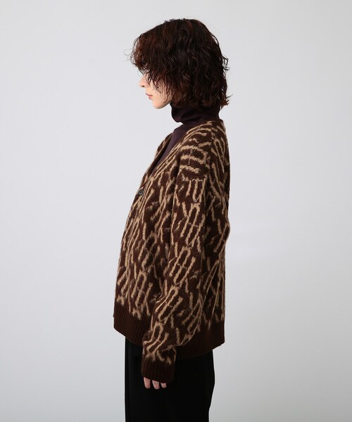 tk.TAKEO KIKUCHI（ティーケータケオキクチ）の「◆シャギーカラーニット アソートカーディガン（カーディガン/ボレロ・レディース・ブラック/イエロー/ブルー/グリーン/ホワイト系3/ブラック系3/ブラック系4/ダークブラウン系3/ダークブラウン系4/ブラウン系1/サックスブルー系1/パープル系/パープル系2/レッド系1・66）」の19枚目の写真