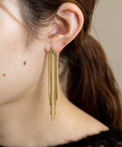 SMELLY（スメリー）の「メタルフリンジピアス（ピアス（両耳用）・レディース・シルバー/ゴールド・-）」の9枚目の写真