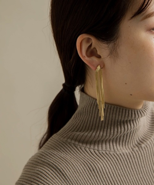 SMELLY（スメリー）の「メタルフリンジピアス（ピアス（両耳用）・レディース・シルバー/ゴールド・-）」の13枚目の写真