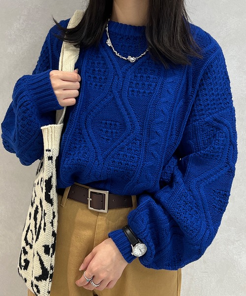 kutir（クティール）の「ケーブルニット（ニット/セーター・レディース・カーキ/オフホワイト/ブルー/ボルドー/ブラック/ブラウン・FREE）」の5枚目の写真