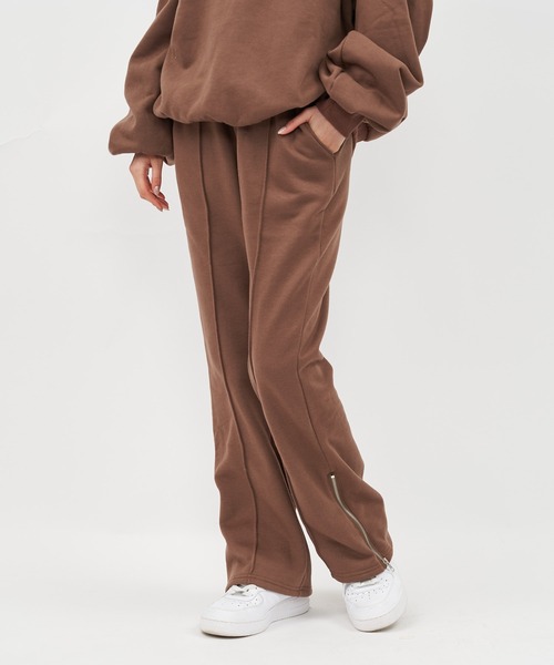 SPIRALGIRL（スパイラルガール）の「エンボスビッグスウェットセットアップ（ワンピース・レディース・ホワイト/ブラウン/グレー・FREE）」の9枚目の写真