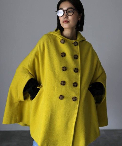 HERENCIA(ヘレンチア)の「フーディ ケープ ダブル コート(ポンチョ・レディース・イエロー/ダークブラウン・MEDIUM)」の8枚目の写真