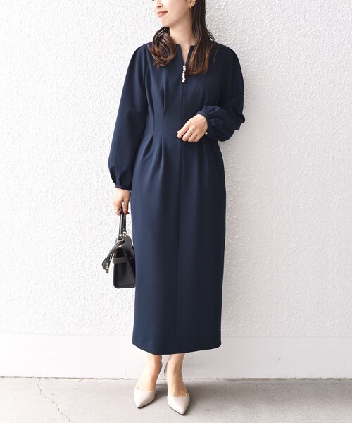 SHIPS（シップス）の「*〈手洗い可能〉ウエストタックワンピース◇（ワンピース・レディース・ライトブルー/ブラック/ネイビー/オフホワイト/ネイビー系・SMALL/MEDIUM）」の5枚目の写真