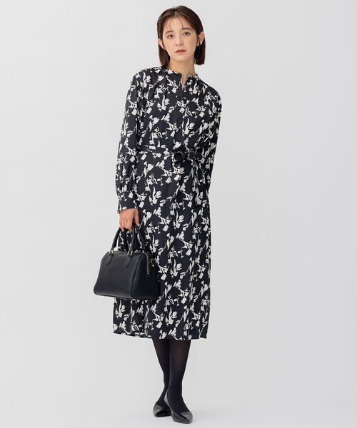 23区（ニジュウサンク）の「【洗える】ペイントフラワープリント