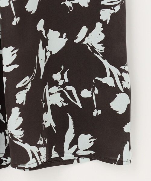 美品です　　２３区　洗える　ペイントフラワープリント　ワンピース セール】 【洗える】ペイントフラワープリント ワンピース （ロング