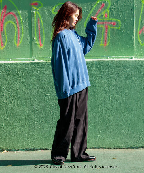 GOOD ROCK SPEED（グッドロックスピード）の「【GOOD ROCK SPEED/グッドロックスピード】別注オーバーサイズ NYC ロゴスウェット（スウェット・メンズ・ホワイト/ネイビー・M/L）」の15枚目の写真