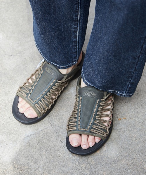 KEEN(キーン)の「【KEEN/キーン】UNEEK SNK SLIDE(サンダル・メンズ・オリーブ/ブラック・8/9)」の2枚目の写真