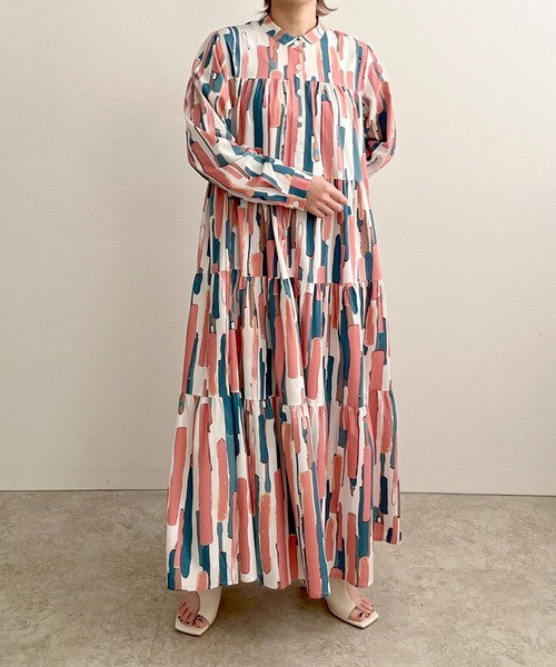 LHELBIE（レルビエ）の「カラフルペイントティアードワンピース（ワンピース・レディース・グリーン/ブルー/ピンク・FREE）」の4枚目の写真