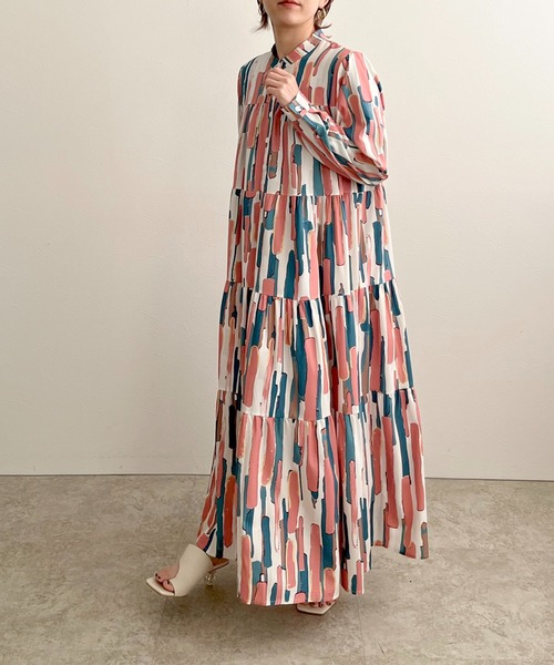 LHELBIE（レルビエ）の「カラフルペイントティアードワンピース（ワンピース・レディース・グリーン/ブルー/ピンク・FREE）」の13枚目の写真