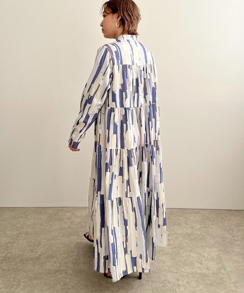 LHELBIE（レルビエ）の「カラフルペイントティアードワンピース（ワンピース・レディース・グリーン/ブルー/ピンク・FREE）」の8枚目の写真