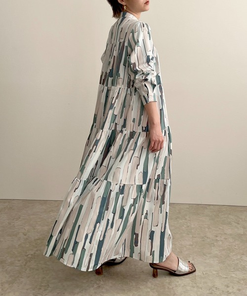 LHELBIE（レルビエ）の「カラフルペイントティアードワンピース（ワンピース・レディース・グリーン/ブルー/ピンク・FREE）」の6枚目の写真