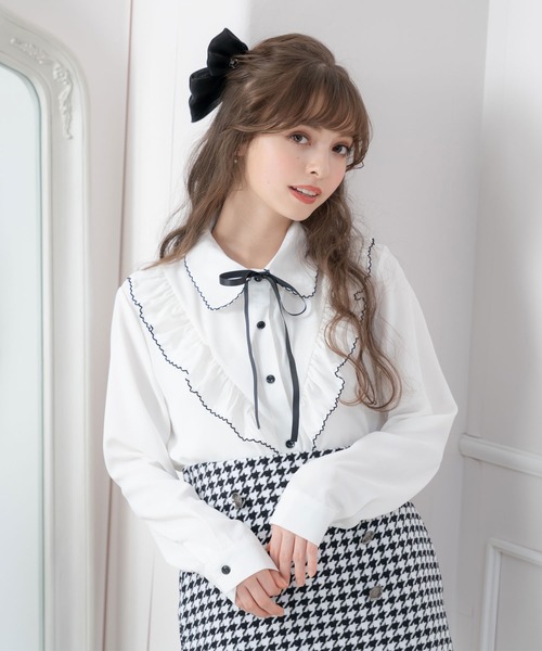 DearMyLoveRose(ディアマイラブローズ)の「上品大人フリルシャツブラウス(シャツ/ブラウス・レディース・ブラック/ホワイト/ベージュ・MEDIUM/LARGE/X-LARGE/XX-LARGE)」の15枚目の写真