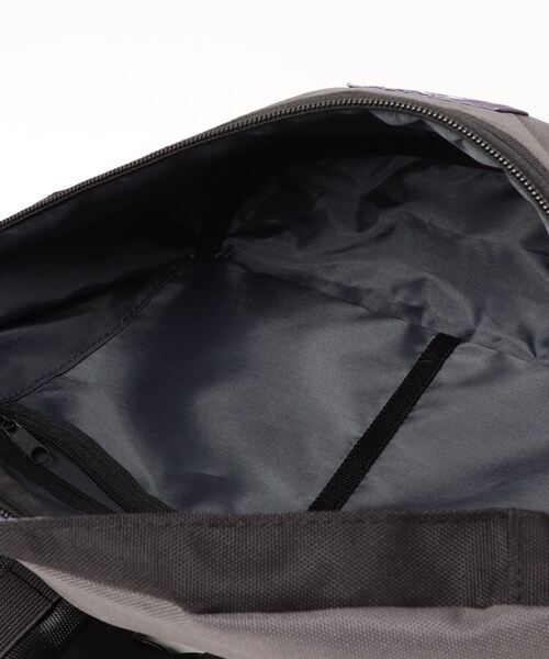GERRY(ジェリー)の「【GERRY/ジェリー】ウエストバッグ(撥水加工)(ボディバッグ/ウエストポーチ・メンズ・マルチ/チャコールグレー/ベージュ/ブラック・F)」の5枚目の写真