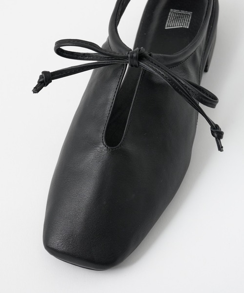 COLONY 2139（コロニートゥーワンスリーナイン）の「サイドオープンフラットシューズ（パンプス・レディース・オフホワイト/ブラック/ゴールド/シルバー・SMALL/MEDIUM/LARGE）」の9枚目の写真