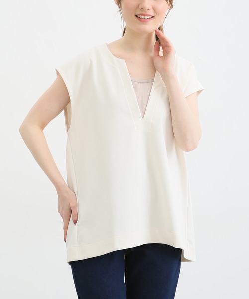 Honeys(ハニーズ)の「キーネックベスト(ベスト・レディース・ブラック/ライム/グレイッシュベージュ/ネイビー/アイボリー/モカ・L/S/LL/M)」の2枚目の写真