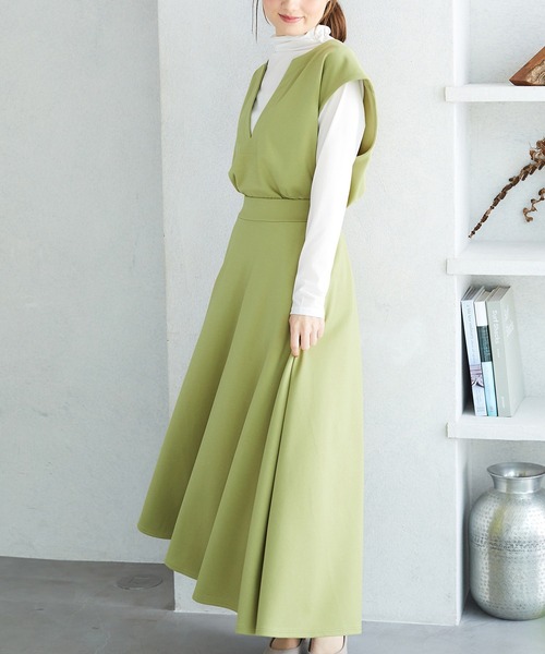 Honeys(ハニーズ)の「キーネックベスト(ベスト・レディース・ブラック/ライム/グレイッシュベージュ/ネイビー/アイボリー/モカ・L/S/LL/M)」の18枚目の写真