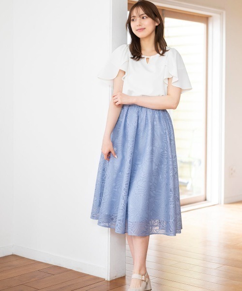 MISCH MASCH(ミッシュマッシュ)の「パールフレアスリーブブラウス(シャツ/ブラウス・レディース・ホワイト/ピンク系その他/ブルー系その他/ブラック/ブラック×ブラック・M)」の6枚目の写真