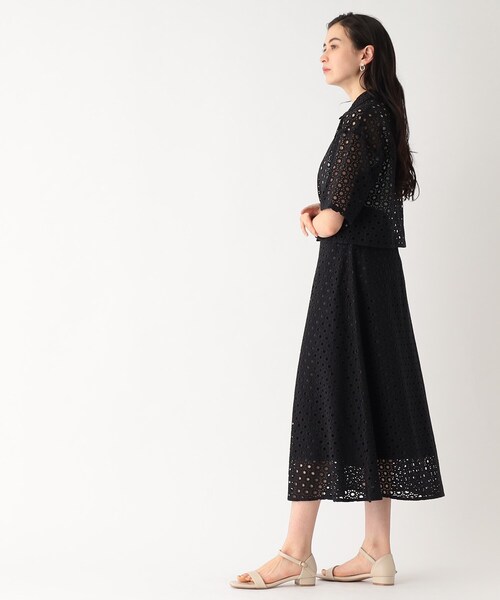 OPAQUE.CLIP（オペークドットクリップ）の「◆セットアップ対応 サークルモチーフレース フレアスカート【イージーケア/洗濯機洗い可】（スカート・レディース・ホワイト系/ブラック・40/36/38）」の3枚目の写真