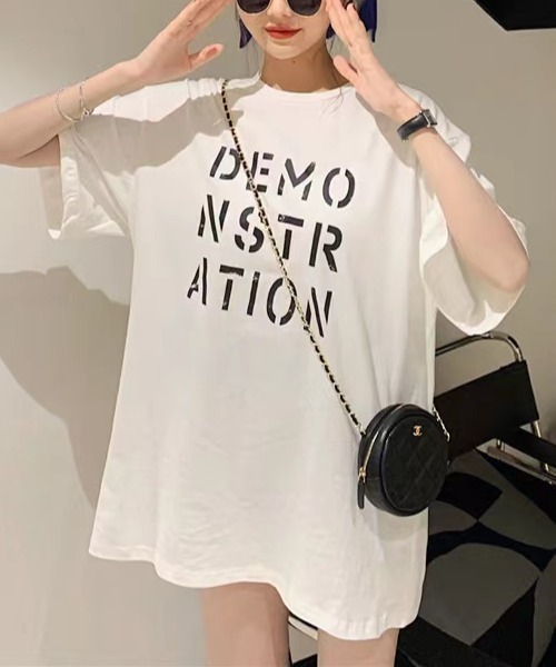 Sibra(シブラ)の「オーバーサイズTシャツ(Tシャツ/カットソー・レディース・ホワイト/ブラック/オレンジ/ブルー/ピンク・M)」の2枚目の写真