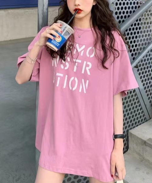 Sibra(シブラ)の「オーバーサイズTシャツ(Tシャツ/カットソー・レディース・ホワイト/ブラック/オレンジ/ブルー/ピンク・M)」の4枚目の写真
