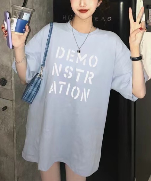 Sibra(シブラ)の「オーバーサイズTシャツ(Tシャツ/カットソー・レディース・ホワイト/ブラック/オレンジ/ブルー/ピンク・M)」の3枚目の写真