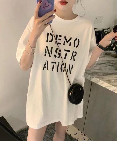 Sibra(シブラ)の「オーバーサイズTシャツ(Tシャツ/カットソー・レディース・ホワイト/ブラック/オレンジ/ブルー/ピンク・M)」の19枚目の写真