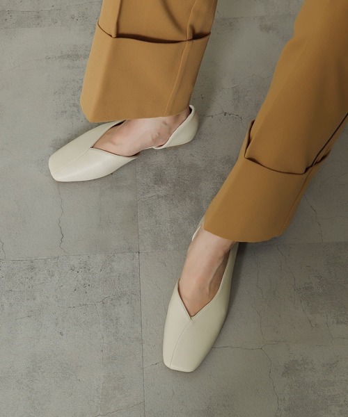 SENSE OF PLACE by URBAN RESEARCH(センスオブプレイスバイアーバンリサーチ)の「カットフラットシューズ(パンプス・レディース・ブラック/アイボリー・SMALL/MEDIUM/LARGE)」の13枚目の写真