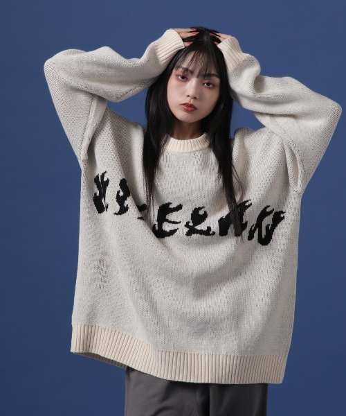 WHITELAND(ホワイトランド)の「【WEB&DEPOT限定】WHITELAND/ホワイトランド/FRONT LOGO CREWNECK KNIT(ニット/セーター・レディース・ブラック/アイボリー/ブルー・L/M)」の2枚目の写真