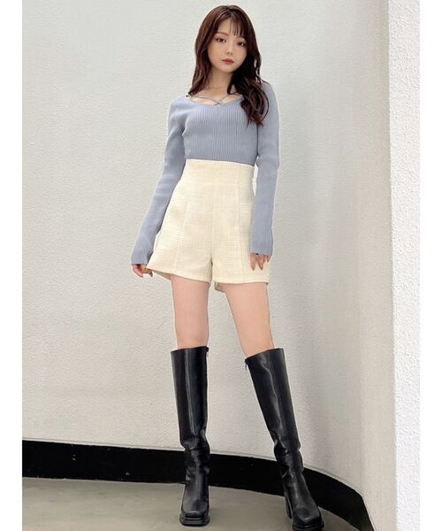 RESEXXY(リゼクシー)の「デコルテクロスニットトップス(ニット/セーター・レディース・ホワイト/ブラック/ブルー/モカ・FREE)」の6枚目の写真