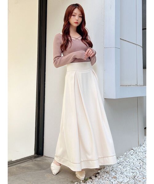 RESEXXY(リゼクシー)の「デコルテクロスニットトップス(ニット/セーター・レディース・ホワイト/ブラック/ブルー/モカ・FREE)」の13枚目の写真