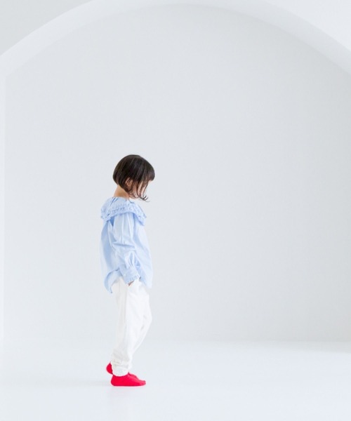 LOWRYS FARM(ローリーズファーム)の「フリルカラーブラウスLS 977221(シャツ/ブラウス・キッズ・ブルー/ホワイト/ブラック・150cm/140cm/130cm/120cm/110cm)」の11枚目の写真