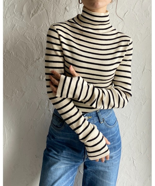 She's Closet（シーズクローゼット）の「アームウォーマー風ハイネックタイト長袖指穴フィンガーホールリブニット（ニット/セーター・レディース・レッド/ブラック×ホワイト/ブルー/グレー/ブラック/アイボリー/イエロー/ライトグレー/ブルー系その他・FREE）」の14枚目の写真