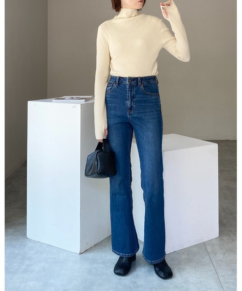 She's Closet（シーズクローゼット）の「アームウォーマー風ハイネックタイト長袖指穴フィンガーホールリブニット（ニット/セーター・レディース・レッド/ブラック×ホワイト/ブルー/グレー/ブラック/アイボリー/イエロー/ライトグレー/ブルー系その他・FREE）」の16枚目の写真