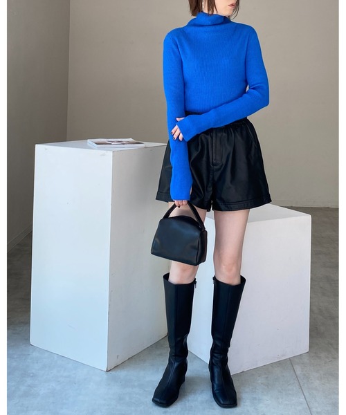 She's Closet（シーズクローゼット）の「アームウォーマー風ハイネックタイト長袖指穴フィンガーホールリブニット（ニット/セーター・レディース・レッド/ブラック×ホワイト/ブルー/グレー/ブラック/アイボリー/イエロー/ライトグレー/ブルー系その他・FREE）」の19枚目の写真