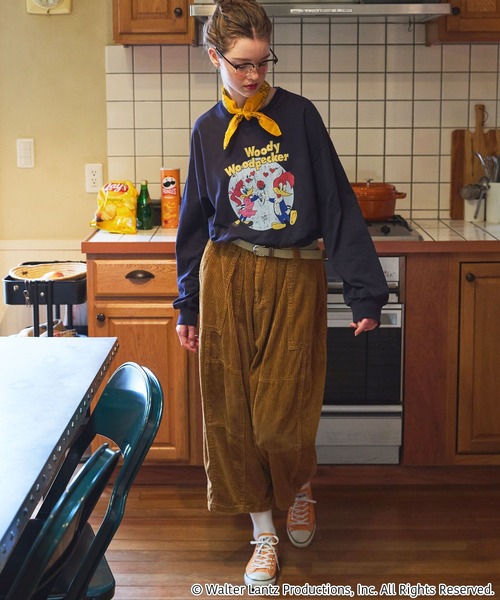 MONO-MART LADY'S（モノマートレディース）の「【Woody Woodpecker】 別注 ウッドペッカー オーバーサイズ ヴィンテージプリントロンT（Tシャツ/カットソー・レディース・ネイビー系/ホワイト系/オフホワイト/スミクロ・FREE）」の7枚目の写真