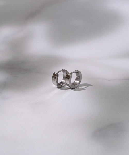 improves(インプローブス)の「両耳 リングピアス(ピアス(両耳用)・メンズ・ブラック/シルバー・SMALL/MEDIUM)」の9枚目の写真