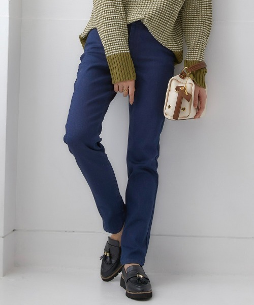 nissen(ニッセン)の「【あったか裏起毛】ストレッチゆるフィットスキニーパンツ(チノパンツ・レディース・ボルドー/チャコール/ネイビー系2/ブラック系1/ネイビー系1/ベージュ/ブラック・L/LL/S/M/3L)」の6枚目の写真