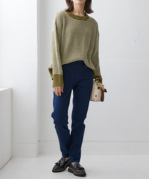nissen(ニッセン)の「【あったか裏起毛】ストレッチゆるフィットスキニーパンツ(チノパンツ・レディース・ボルドー/チャコール/ネイビー系2/ブラック系1/ネイビー系1/ベージュ/ブラック・L/LL/S/M/3L)」の21枚目の写真