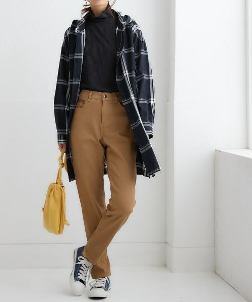 nissen(ニッセン)の「【あったか裏起毛】ストレッチゆるフィットスキニーパンツ(チノパンツ・レディース・ボルドー/チャコール/ネイビー系2/ブラック系1/ネイビー系1/ベージュ/ブラック・L/LL/S/M/3L)」の17枚目の写真