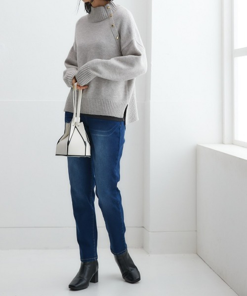 nissen(ニッセン)の「【あったか裏起毛】ストレッチゆるフィットスキニーパンツ(チノパンツ・レディース・ボルドー/チャコール/ネイビー系2/ブラック系1/ネイビー系1/ベージュ/ブラック・L/LL/S/M/3L)」の22枚目の写真