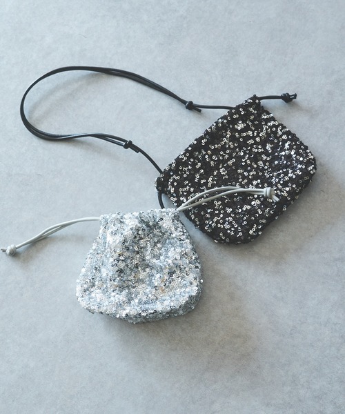un dix cors（アンディコール）の「スパンコール巾着（ハンドバッグ・レディース・ブラック/シルバー・FREE）」の2枚目の写真