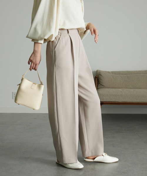 RANAN（ラナン）の「[低身長サイズ有]美脚シルエットセンタープレススラックス(股下62cm)（スラックス・レディース・チャコール/ライトピンク/ブラック/ロイヤルブルー/ライトグレー/ブルーグリーン/ブラウン系その他/ダークブルー/イエロー系その他/シルバーグレー・M/S/LL/L/3L）」の19枚目の写真